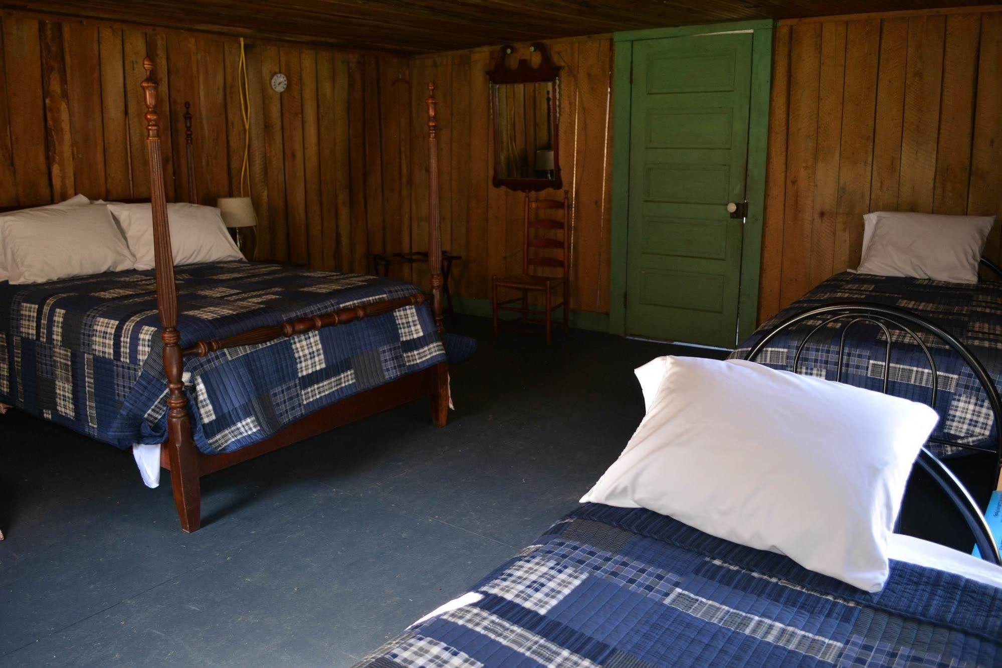 Hotel Country Road House Clendenin Zewnętrze zdjęcie